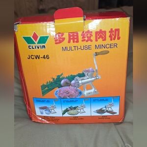 Clivia Compact Manual Meat Grinder Small Size Mincer